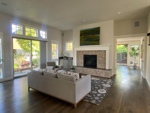 Tiny photo for 19301 Alianna Loop, Bend, OR 97702 (MLS # 220221768)
