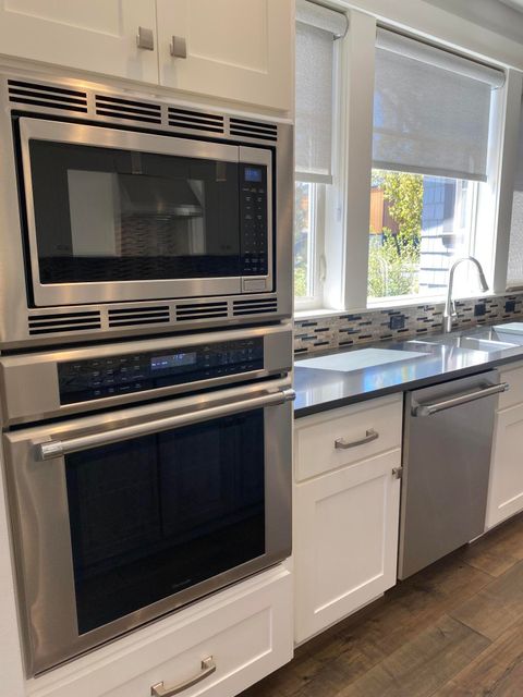 Tiny photo for 19301 Alianna Loop, Bend, OR 97702 (MLS # 220221768)