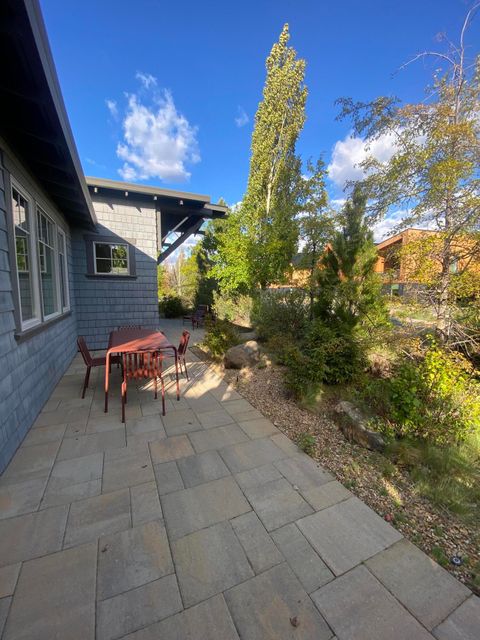 Tiny photo for 19301 Alianna Loop, Bend, OR 97702 (MLS # 220221768)