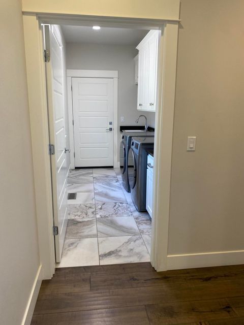 Tiny photo for 19301 Alianna Loop, Bend, OR 97702 (MLS # 220221768)
