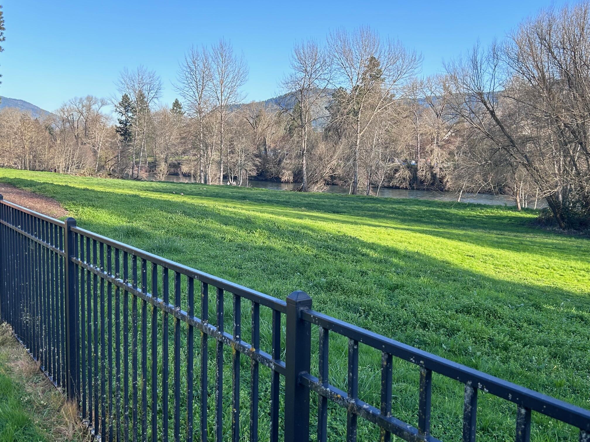 Illinois River Estates - Land