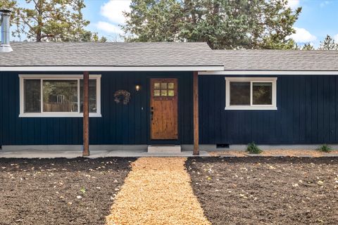 Tiny photo for 63634 Hunters Circle, Bend, OR 97701 (MLS # 220221306)