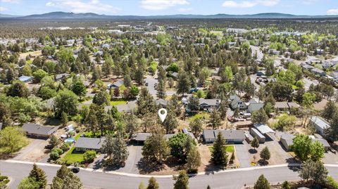 Tiny photo for 63634 Hunters Circle, Bend, OR 97701 (MLS # 220221306)