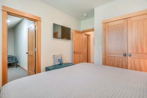Tiny photo for 57135 Fremont Drive #7, Sunriver, OR 97707 (MLS # 220224229)