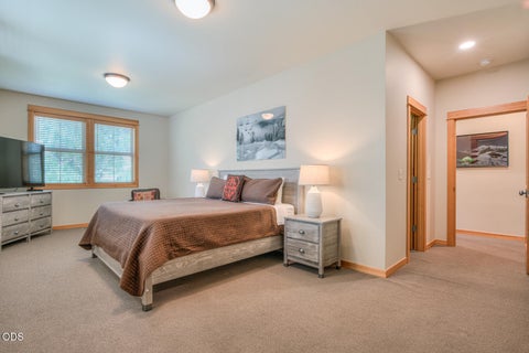 Tiny photo for 57135 Fremont Drive #7, Sunriver, OR 97707 (MLS # 220224229)