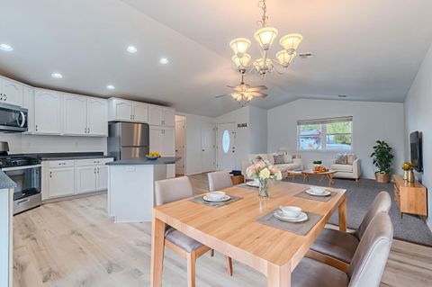 Tiny photo for 317 Jeanette Avenue, Medford, OR 97501 (MLS # 220211919)