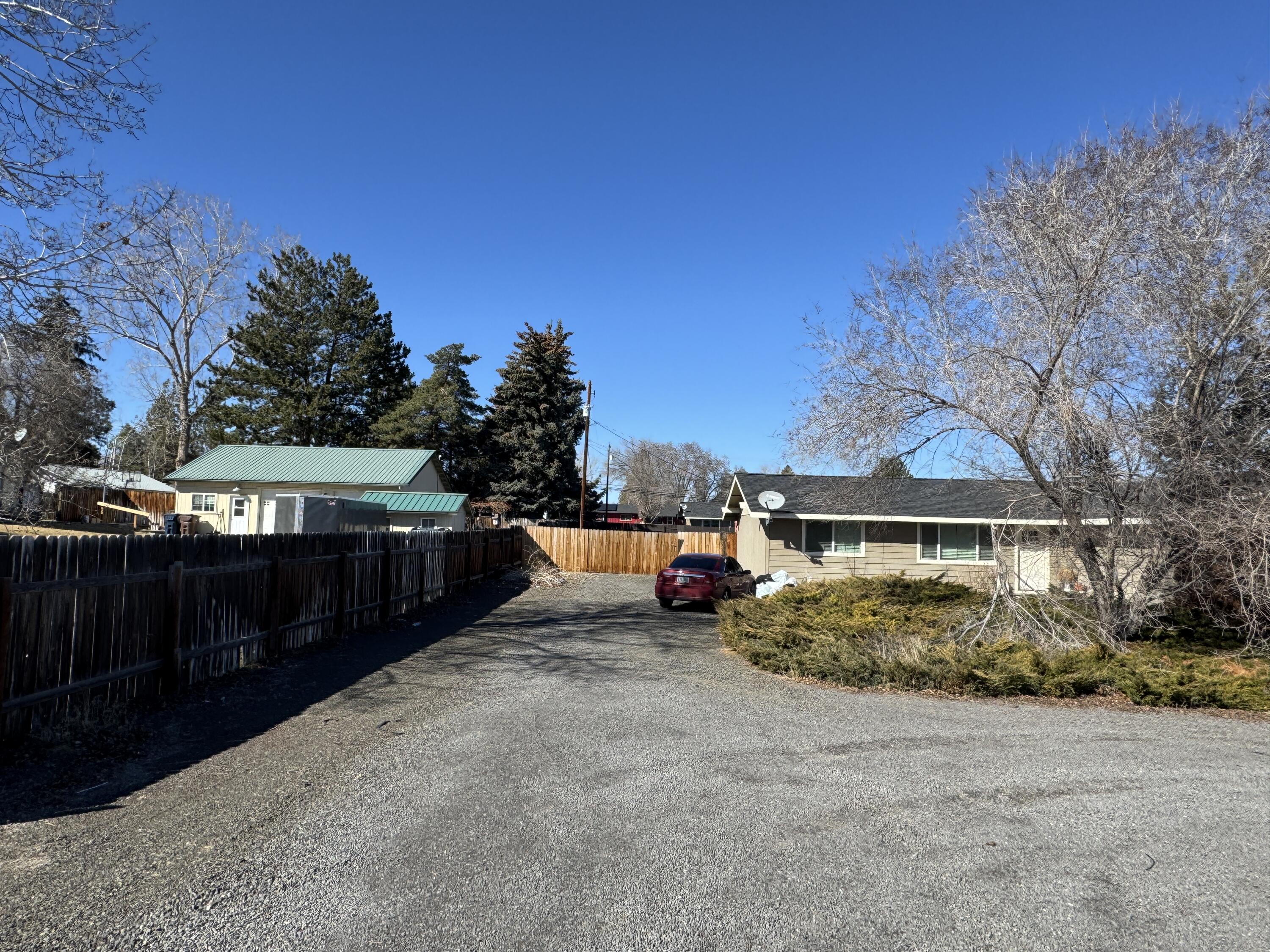 2907 SW Meadow Lane