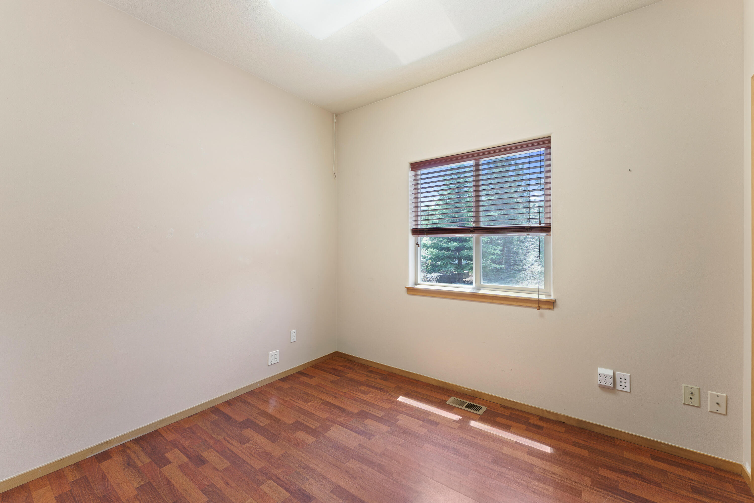 Mtn View Estate - Residential