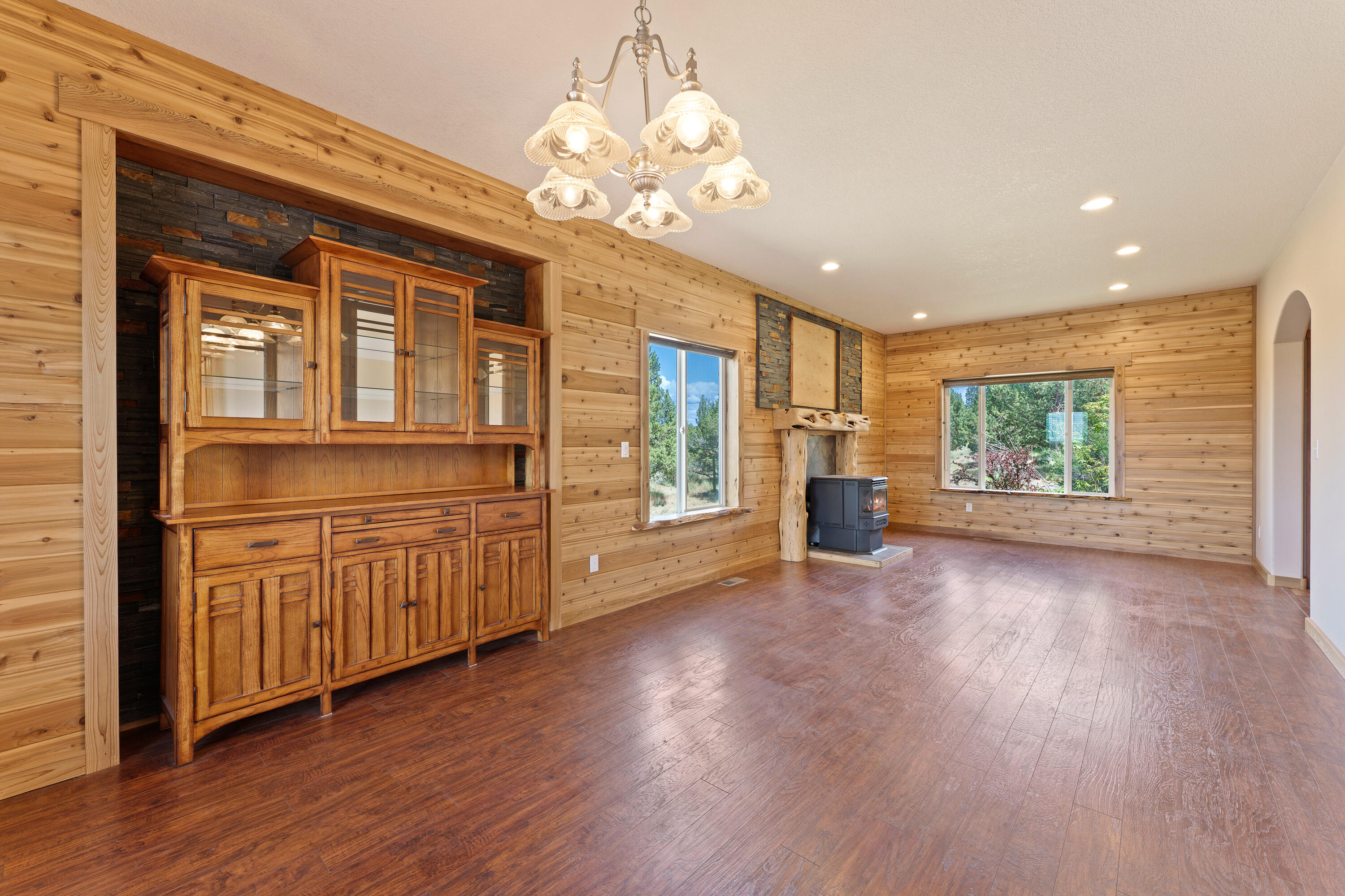 Mtn View Estate - Residential