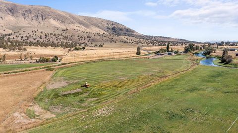 Tiny photo for 10403 Matney Way, Klamath Falls, OR 97603 (MLS # 220216413)