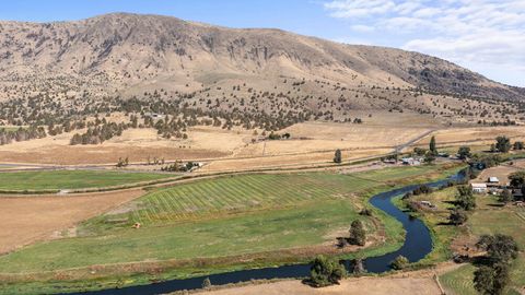 Tiny photo for 10403 Matney Way, Klamath Falls, OR 97603 (MLS # 220216413)