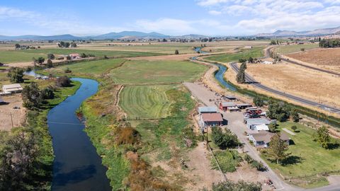 Tiny photo for 10403 Matney Way, Klamath Falls, OR 97603 (MLS # 220216413)