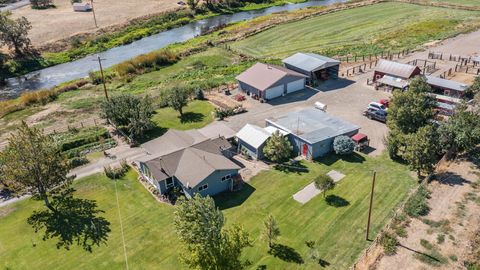 Tiny photo for 10403 Matney Way, Klamath Falls, OR 97603 (MLS # 220216413)