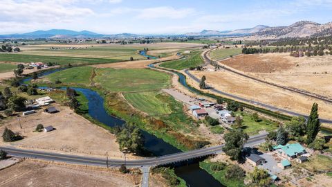 Tiny photo for 10403 Matney Way, Klamath Falls, OR 97603 (MLS # 220216413)