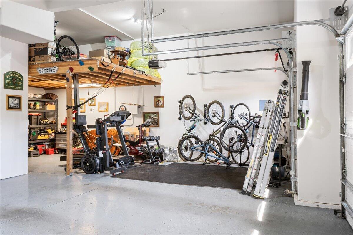 Eagle Crest - Residential