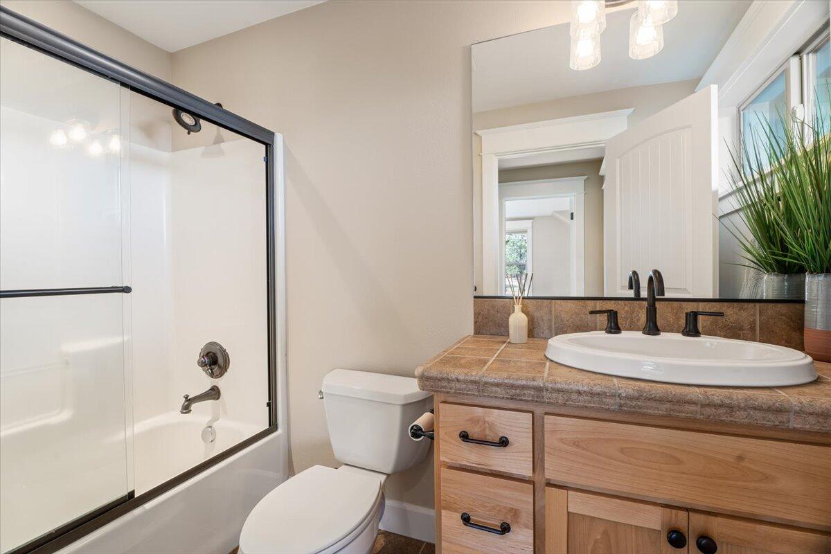 Eagle Crest - Residential