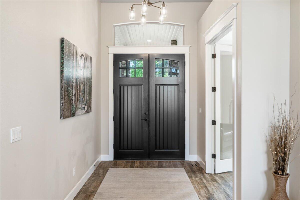 Eagle Crest - Residential