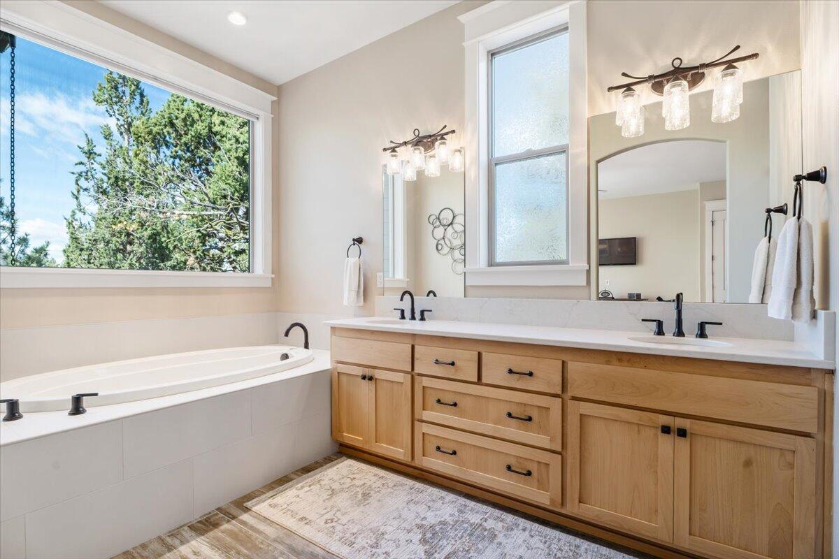 Eagle Crest - Residential