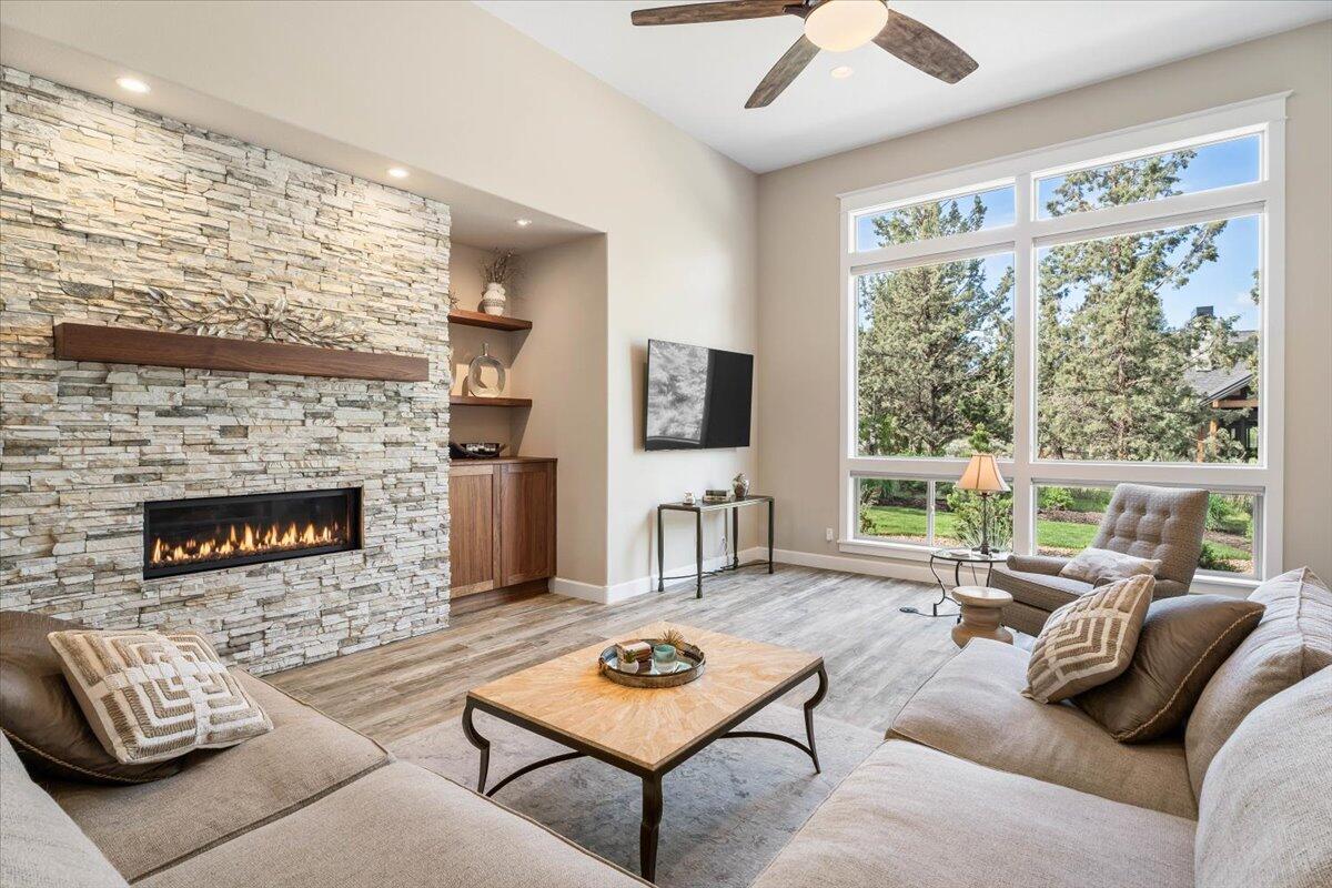 Eagle Crest - Residential