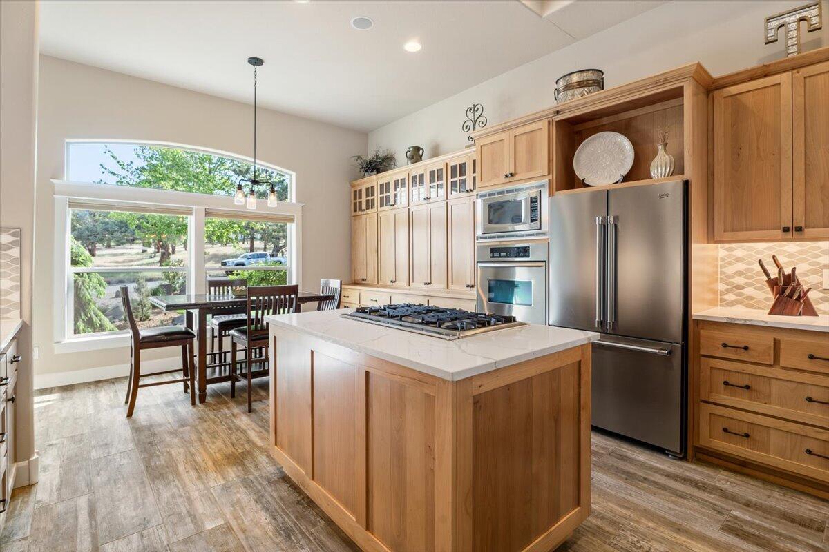 Eagle Crest - Residential