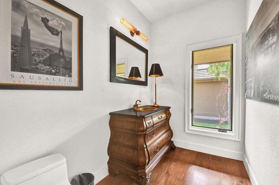 Broken Top - Residential