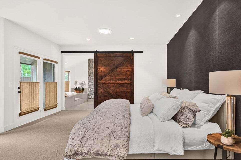 Broken Top - Residential