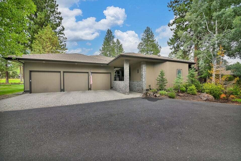 Broken Top - Residential