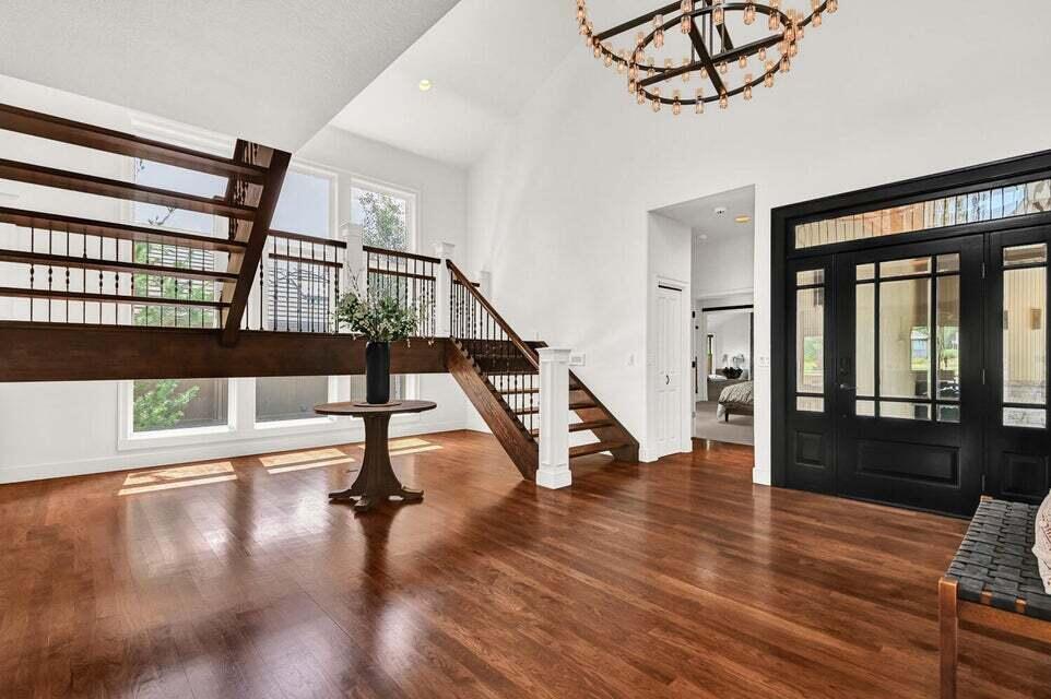 Broken Top - Residential