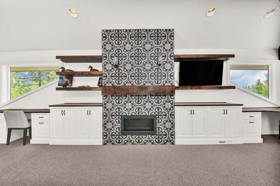 Broken Top - Residential