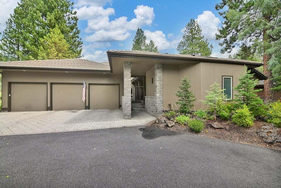 Broken Top - Residential