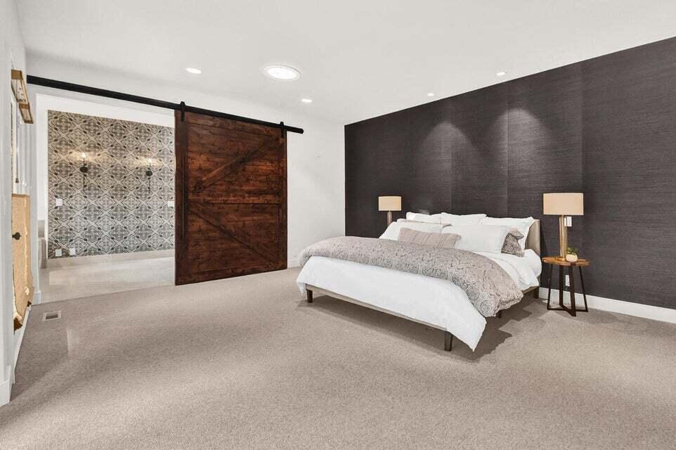 Broken Top - Residential