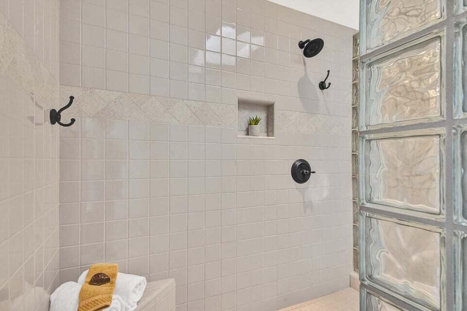 Broken Top - Residential