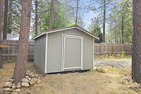 Tiny photo for 19637 Poplar Street, Bend, OR 97702 (MLS # 220224448)