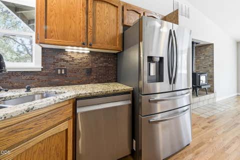 Tiny photo for 19637 Poplar Street, Bend, OR 97702 (MLS # 220224448)