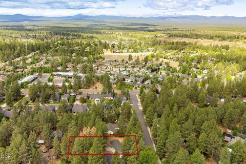 Tiny photo for 19637 Poplar Street, Bend, OR 97702 (MLS # 220224448)
