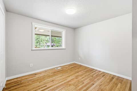 Tiny photo for 19637 Poplar Street, Bend, OR 97702 (MLS # 220224448)