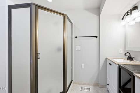 Tiny photo for 19637 Poplar Street, Bend, OR 97702 (MLS # 220224448)