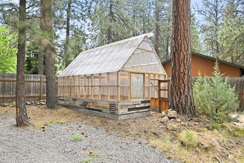 Tiny photo for 19637 Poplar Street, Bend, OR 97702 (MLS # 220224448)