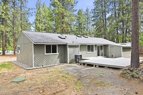 Tiny photo for 19637 Poplar Street, Bend, OR 97702 (MLS # 220224448)