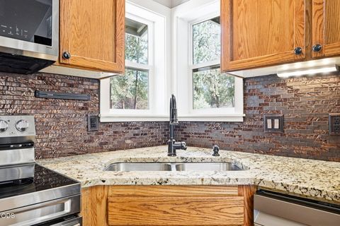 Tiny photo for 19637 Poplar Street, Bend, OR 97702 (MLS # 220224448)