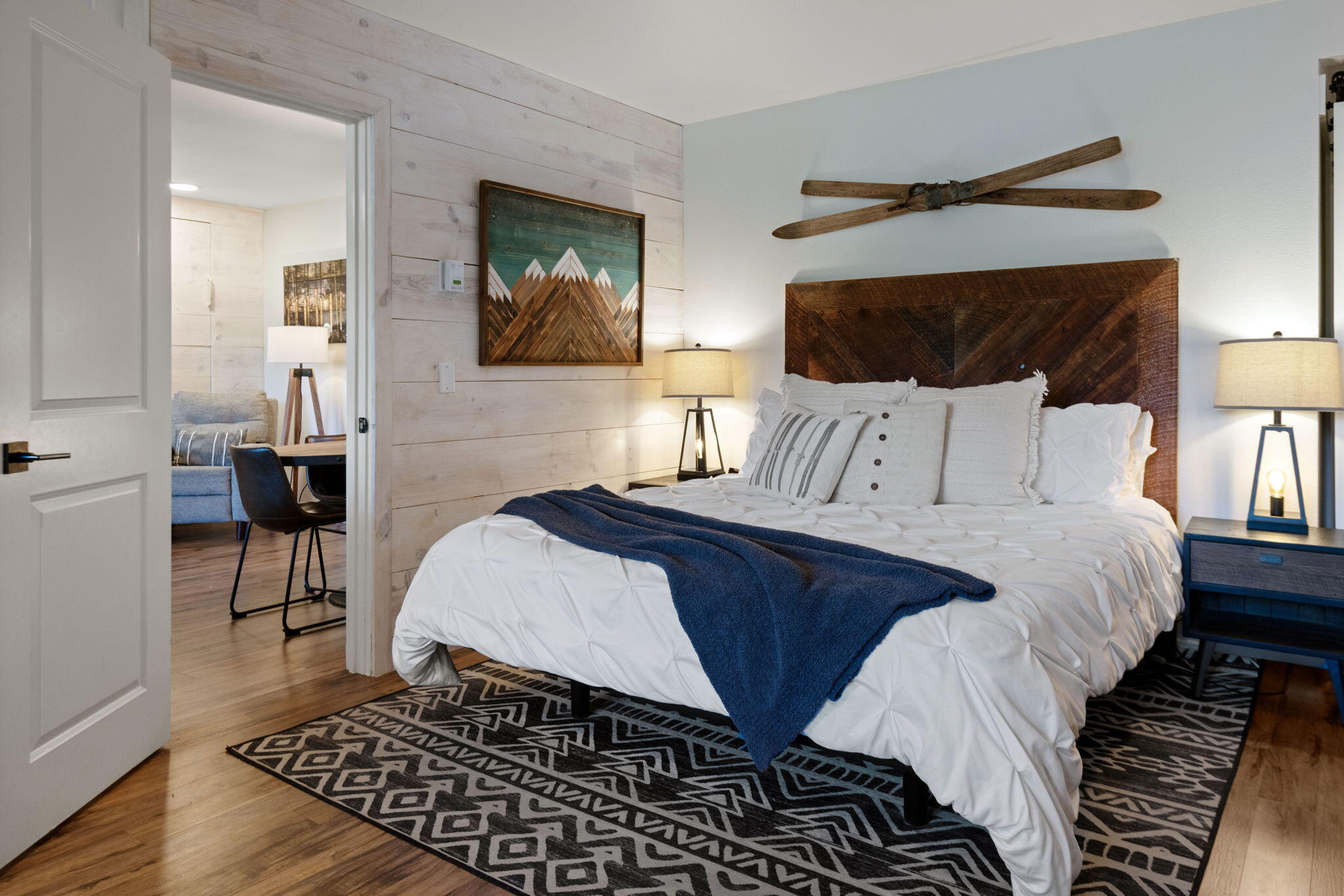 Inn Of The 7th - Residential