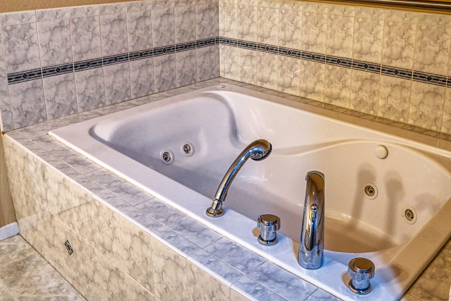 Boulder Brook - Residential