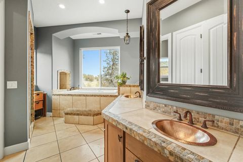 Tiny photo for 6447 Jake Road, Klamath Falls, OR 97601 (MLS # 220215605)