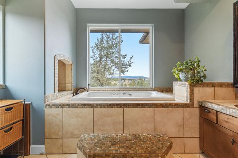 Tiny photo for 6447 Jake Road, Klamath Falls, OR 97601 (MLS # 220215605)