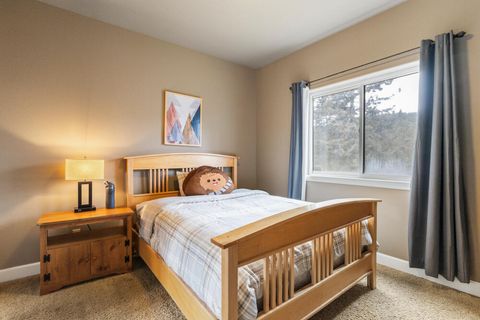 Tiny photo for 6447 Jake Road, Klamath Falls, OR 97601 (MLS # 220215605)