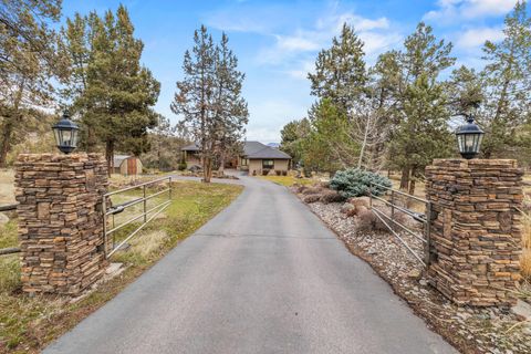 Tiny photo for 6447 Jake Road, Klamath Falls, OR 97601 (MLS # 220215605)