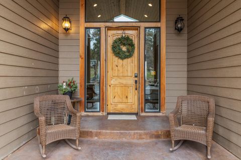 Tiny photo for 6447 Jake Road, Klamath Falls, OR 97601 (MLS # 220215605)