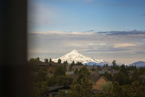 Tiny photo for 10151 Sundance Ridge Loop, Redmond, OR 97756 (MLS # 220219923)