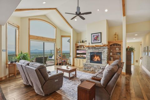 Tiny photo for 10151 Sundance Ridge Loop, Redmond, OR 97756 (MLS # 220219923)