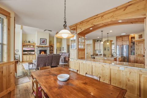 Tiny photo for 10151 Sundance Ridge Loop, Redmond, OR 97756 (MLS # 220219923)